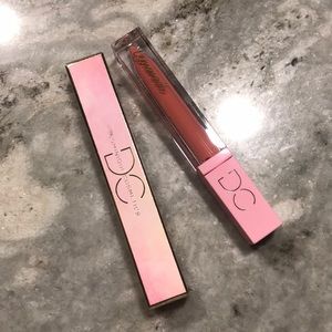 DC lip gloss